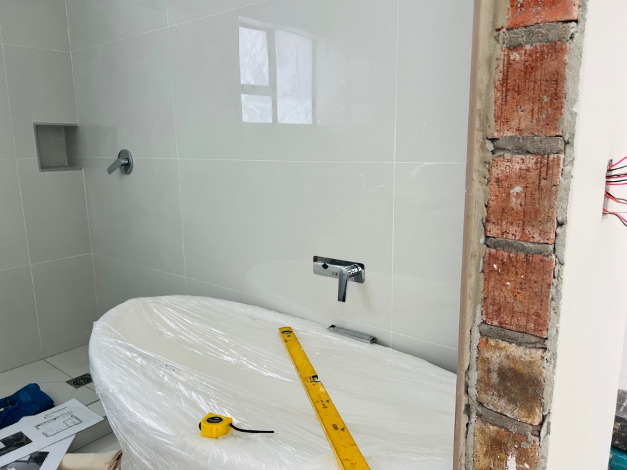  Bedroom Property for Sale in Sandown Western Cape